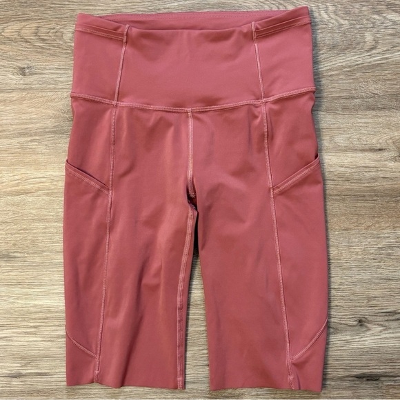 Lululemon Fast And Free Shorts Size 4 In Cherry Tint 10" - Picture 2 of 6